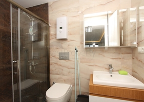 اطلالة بحر - شقة 2 غرفة وصالة -مجمع حديث -في كارجي جاك / الانيا 