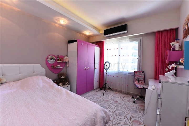 اطلالة بحر - شقة 2 غرفة وصالة -ضمن مجمع نظام فندقي -في الانيا 