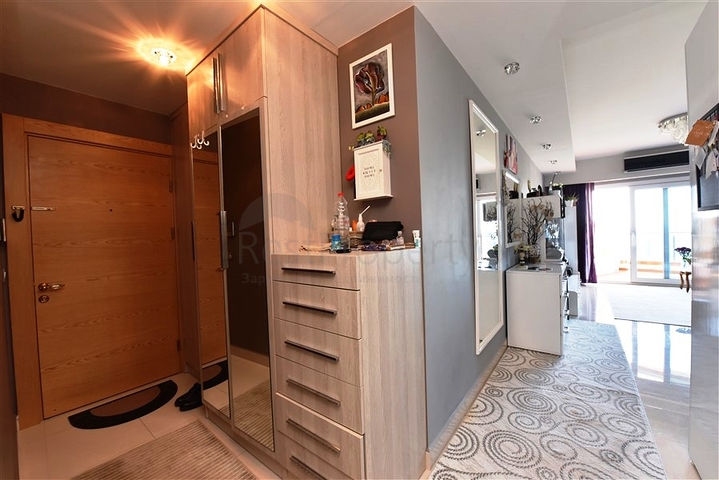 اطلالة بحر - شقة 2 غرفة وصالة -ضمن مجمع نظام فندقي -في الانيا 