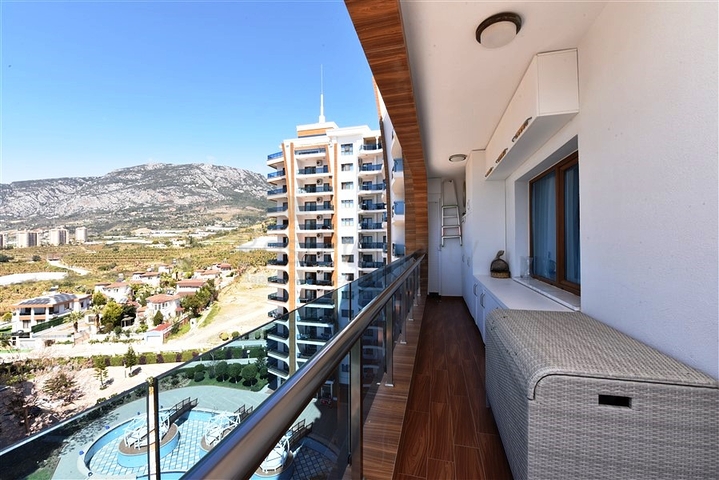 اطلالة بحر - شقة 2 غرفة وصالة -ضمن مجمع نظام فندقي -في الانيا 