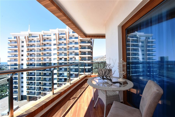 اطلالة بحر - شقة 2 غرفة وصالة -ضمن مجمع نظام فندقي -في الانيا 