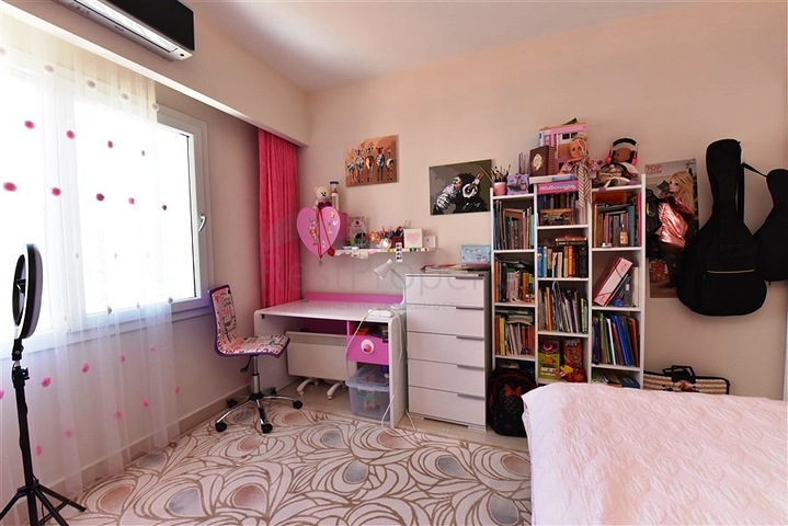 اطلالة بحر - شقة 2 غرفة وصالة -ضمن مجمع نظام فندقي -في الانيا 