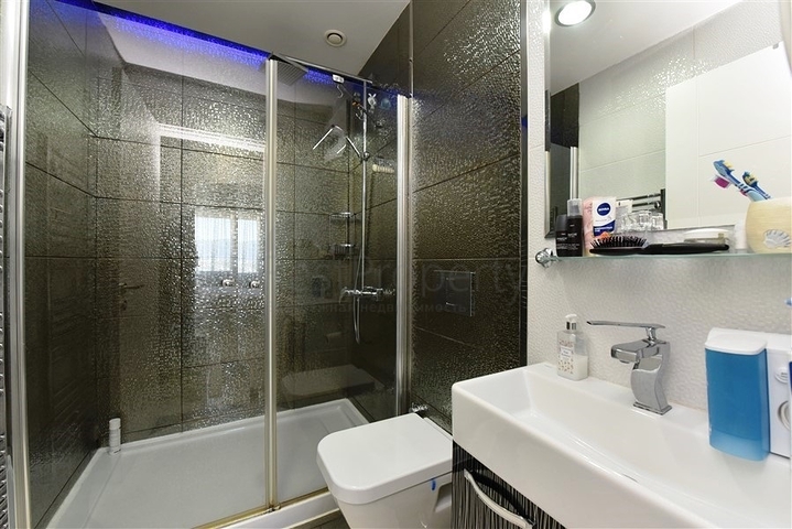 اطلالة بحر - شقة 2 غرفة وصالة -ضمن مجمع نظام فندقي -في الانيا 