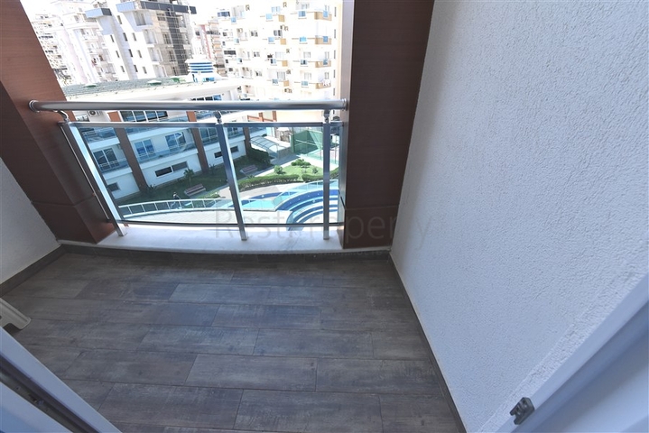 ضمن مجمع 5 نجوم - سعر مناسب -شقة استديو مفروشة -في مهموتلار / الانيا 