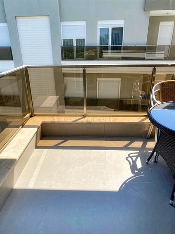 بنتهاوس 4 + 1 على مسافة قريبة من البحر في أنطاليا