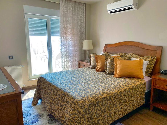 بنتهاوس 4 + 1 على مسافة قريبة من البحر في أنطاليا