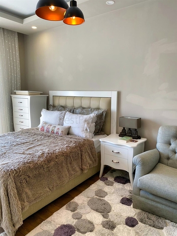 بنتهاوس 4 + 1 على مسافة قريبة من البحر في أنطاليا