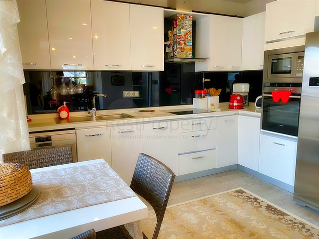 بنتهاوس 4 + 1 على مسافة قريبة من البحر في أنطاليا