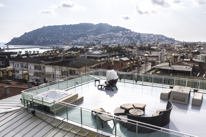 موقع مركزي مميز -شقة 2 غرفة وصالة -في مركز الانيا 