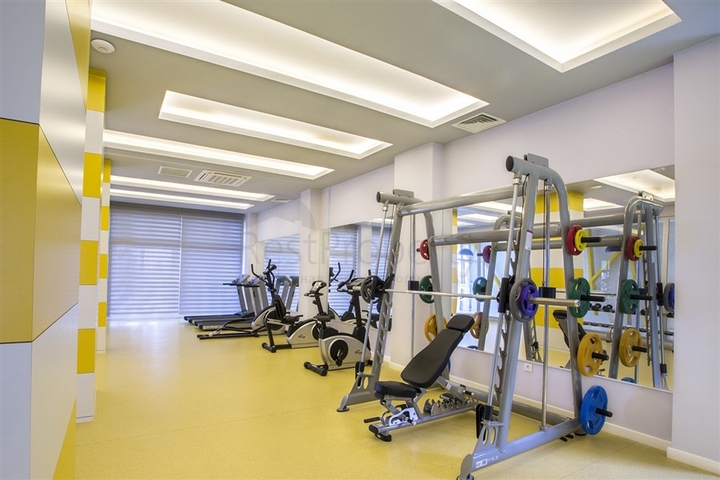 اطلالة بحر -شقة 1 غرفة وصالة -ضمن مجمع 5 نجوم -في افسلار / الانيا 