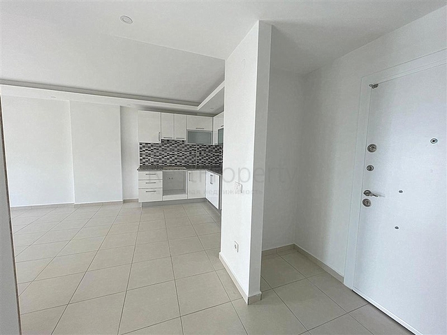 اطلالة بحر -شقة 1 غرفة وصالة -ضمن مجمع 5 نجوم -في افسلار / الانيا 