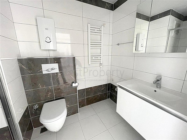 اطلالة بحر -شقة 1 غرفة وصالة -ضمن مجمع 5 نجوم -في افسلار / الانيا 