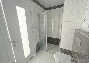 اطلالة بحر -شقة 1 غرفة وصالة -ضمن مجمع 5 نجوم -في افسلار / الانيا 