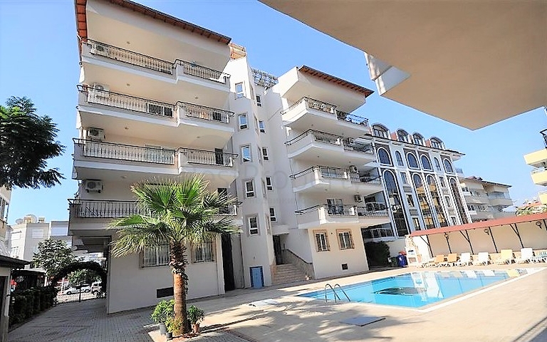 شقة ضمن منطقة مركزية - تصميم 2 غرفة وصالة -في اوبا / الانيا 