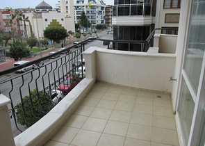 شقة ضمن منطقة مركزية - تصميم 2 غرفة وصالة -في اوبا / الانيا 