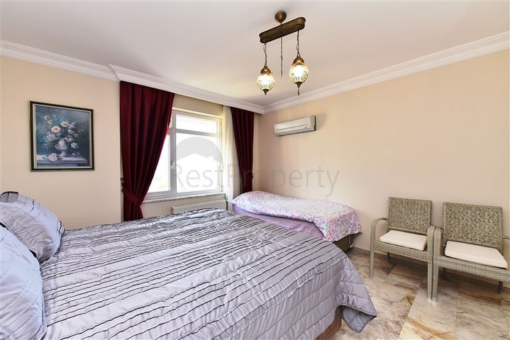 اطلالة بحر مباشرة - شقة عائلية 2 غرفة وصالة -ضمن مجمع - في مهموتلار / الانيا 