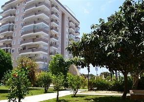 اطلالة بحر مباشرة - شقة عائلية 2 غرفة وصالة -ضمن مجمع - في مهموتلار / الانيا 