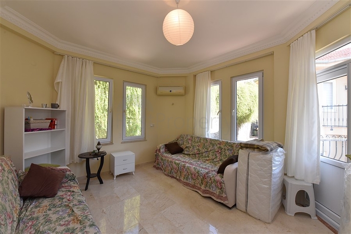 فيلا مستقلة - 3 غرف وصالة -ضمن مجمع يضم خدمات 5 نجوم -في كارجي جاك / الانيا 