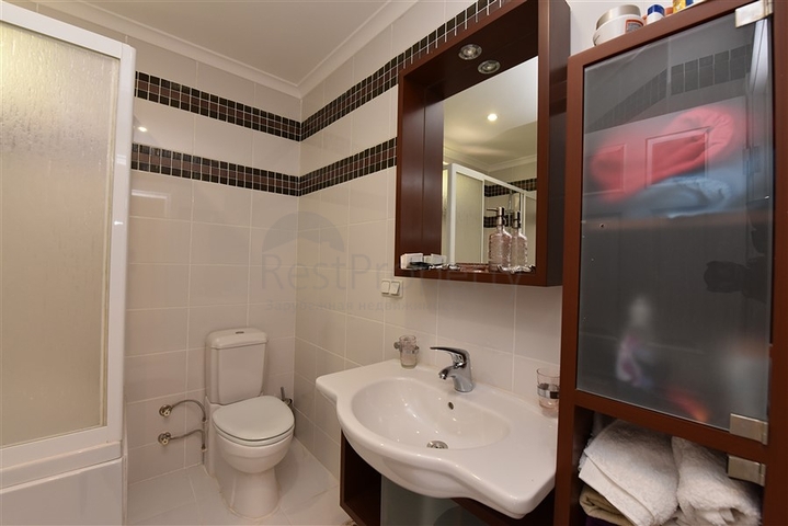 فيلا مستقلة - 3 غرف وصالة -ضمن مجمع يضم خدمات 5 نجوم -في كارجي جاك / الانيا 