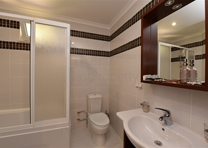 فيلا مستقلة - 3 غرف وصالة -ضمن مجمع يضم خدمات 5 نجوم -في كارجي جاك / الانيا 