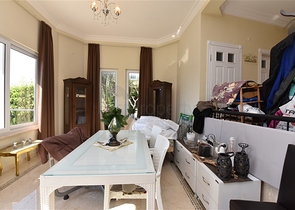 فيلا مستقلة - 3 غرف وصالة -ضمن مجمع يضم خدمات 5 نجوم -في كارجي جاك / الانيا 