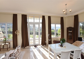 فيلا مستقلة - 3 غرف وصالة -ضمن مجمع يضم خدمات 5 نجوم -في كارجي جاك / الانيا 