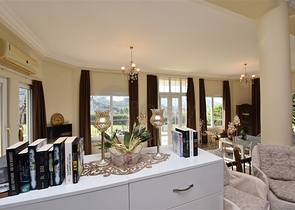 فيلا مستقلة - 3 غرف وصالة -ضمن مجمع يضم خدمات 5 نجوم -في كارجي جاك / الانيا 