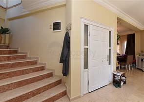 فيلا مستقلة - 3 غرف وصالة -ضمن مجمع يضم خدمات 5 نجوم -في كارجي جاك / الانيا 