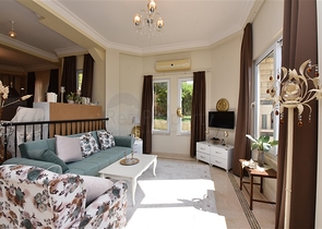 فيلا مستقلة - 3 غرف وصالة -ضمن مجمع يضم خدمات 5 نجوم -في كارجي جاك / الانيا 