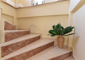 فيلا مستقلة - 3 غرف وصالة -ضمن مجمع يضم خدمات 5 نجوم -في كارجي جاك / الانيا 