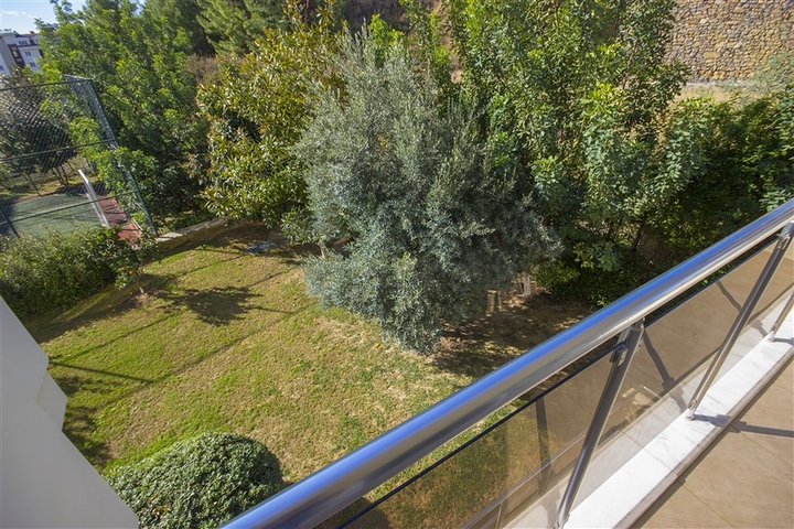 سعر منافس -شقة 2 غرفة وصالة -ضمن مجمع فاخر -في افسلار /الانيا 