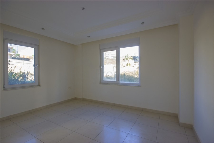 سعر منافس -شقة 2 غرفة وصالة -ضمن مجمع فاخر -في افسلار /الانيا 