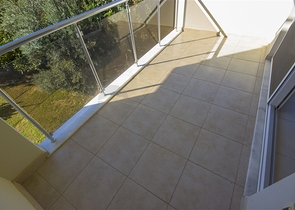 سعر منافس -شقة 2 غرفة وصالة -ضمن مجمع فاخر -في افسلار /الانيا 