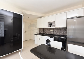 ضمن منطقة اوبا المركزية -شقة غرفة وصالة -مفروشة -في الانيا 