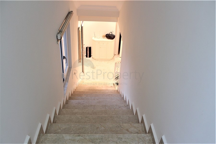 فيلا مستقلة - مسبح خاص -3 غرف وصالة مفروشة -في كارجي جاك / الانيا 