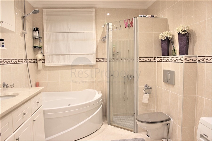 فيلا مستقلة - مسبح خاص -3 غرف وصالة مفروشة -في كارجي جاك / الانيا 