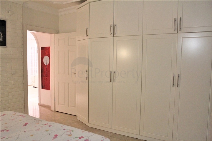 فيلا مستقلة - مسبح خاص -3 غرف وصالة مفروشة -في كارجي جاك / الانيا 