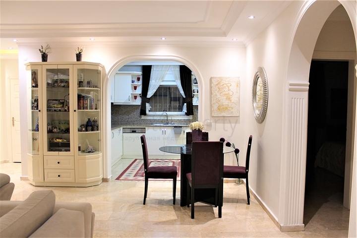 فيلا مستقلة - مسبح خاص -3 غرف وصالة مفروشة -في كارجي جاك / الانيا 