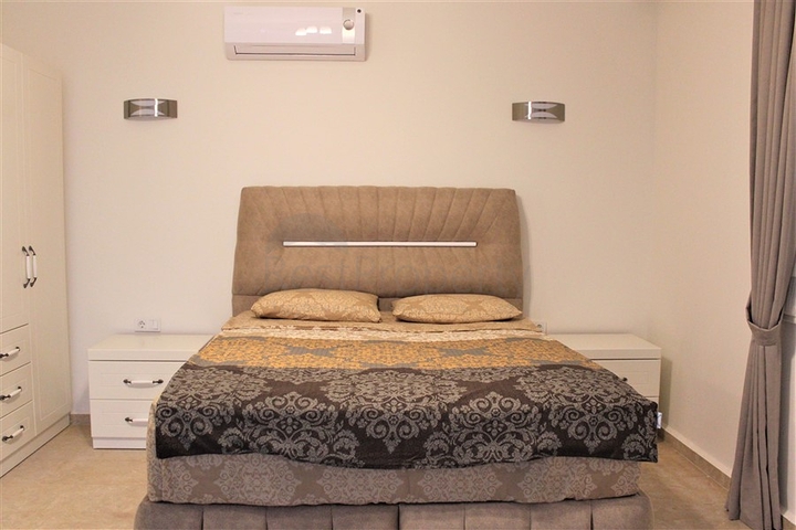 فيلا مستقلة - مسبح خاص -3 غرف وصالة مفروشة -في كارجي جاك / الانيا 