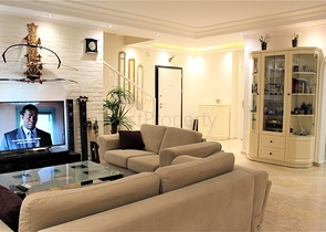 فيلا مستقلة - مسبح خاص -3 غرف وصالة مفروشة -في كارجي جاك / الانيا 