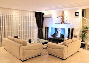 فيلا مستقلة - مسبح خاص -3 غرف وصالة مفروشة -في كارجي جاك / الانيا 