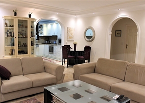 فيلا مستقلة - مسبح خاص -3 غرف وصالة مفروشة -في كارجي جاك / الانيا 