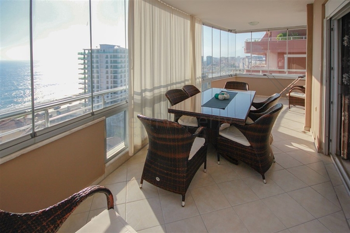 اطلالة بحر ساحرة -دوبلكس فاخرة -3 غرف وصالة -في مهموتلار / الانيا 