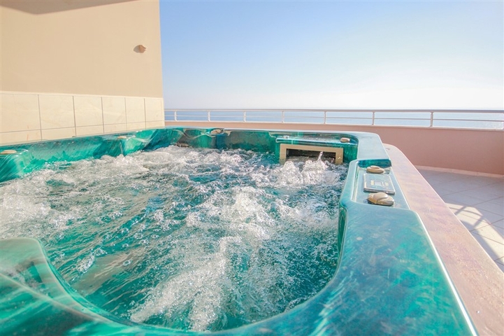 اطلالة بحر ساحرة -دوبلكس فاخرة -3 غرف وصالة -في مهموتلار / الانيا 