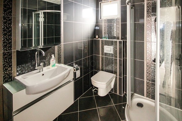 اطلالة بحر ساحرة -دوبلكس فاخرة -3 غرف وصالة -في مهموتلار / الانيا 