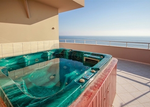 اطلالة بحر ساحرة -دوبلكس فاخرة -3 غرف وصالة -في مهموتلار / الانيا 