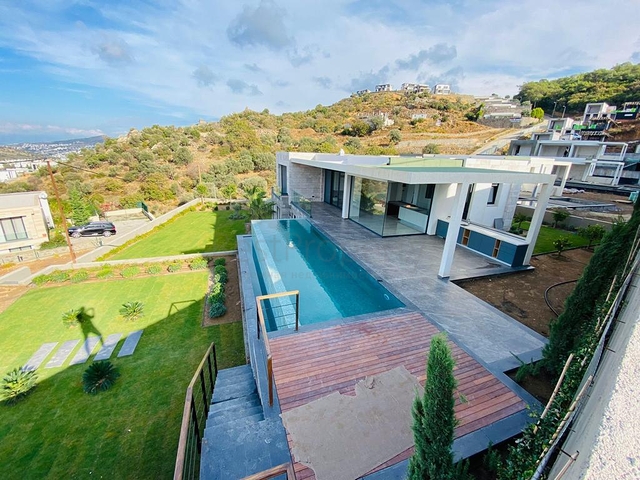 اطلالة بحر مميزة -فيلا فاخرة تصميم 1+5 - في بودروم 