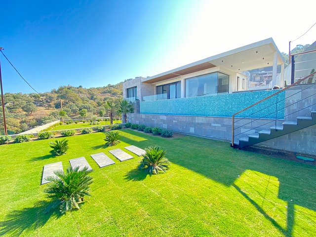 اطلالة بحر مميزة -فيلا فاخرة تصميم 1+5 - في بودروم 