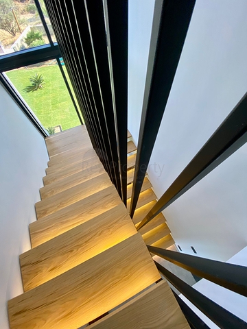 اطلالة بحر مميزة -فيلا فاخرة تصميم 1+5 - في بودروم 