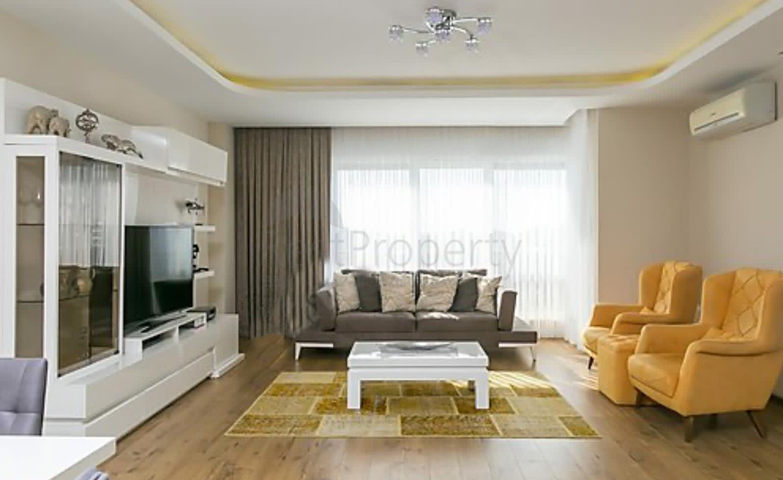 شقة 3 + 1 في اونجالي كونيالتي انطاليا